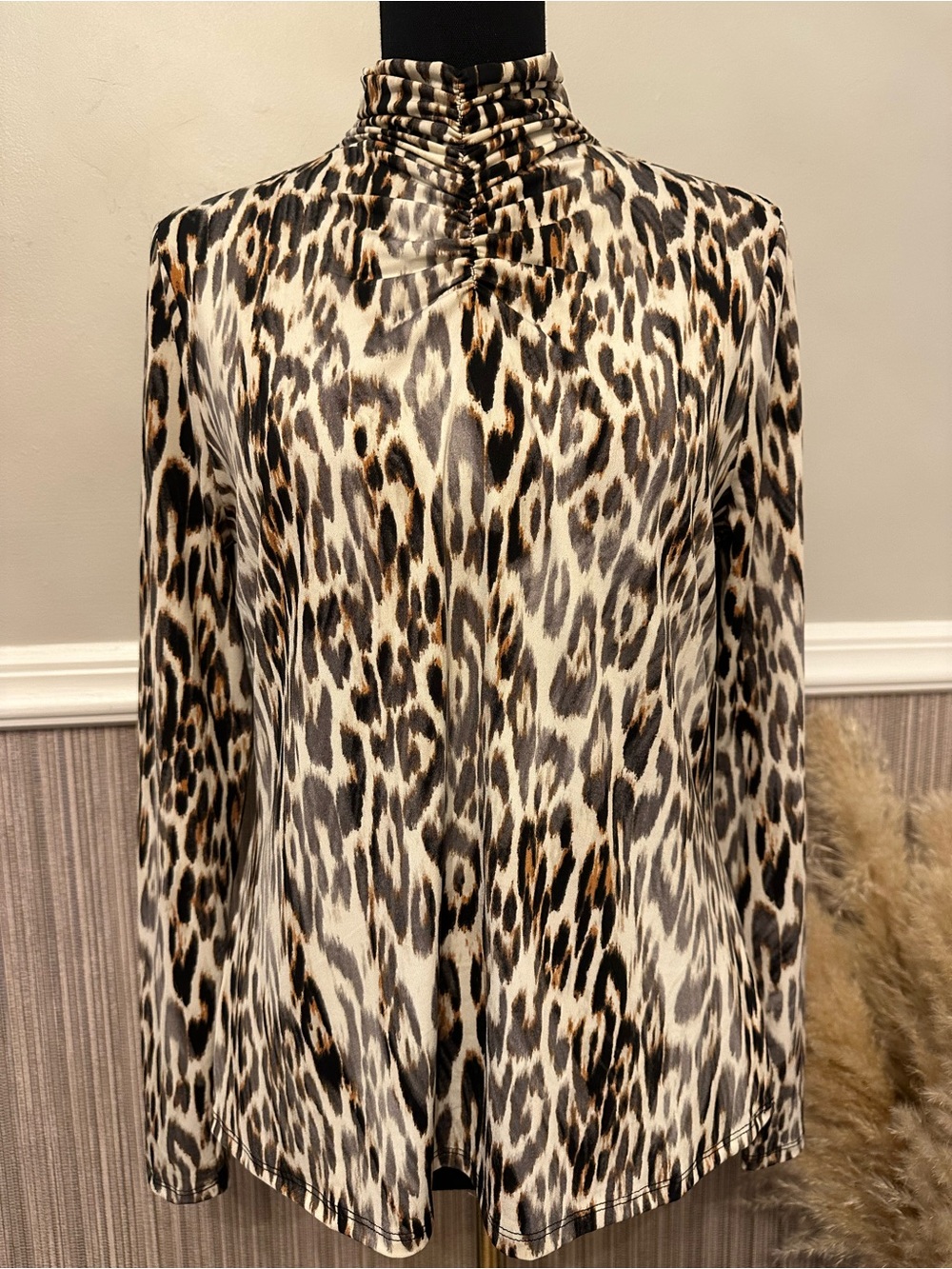 Rachel Rachel Roy Leopard Print Ruched Mock Neck Top Large NWT